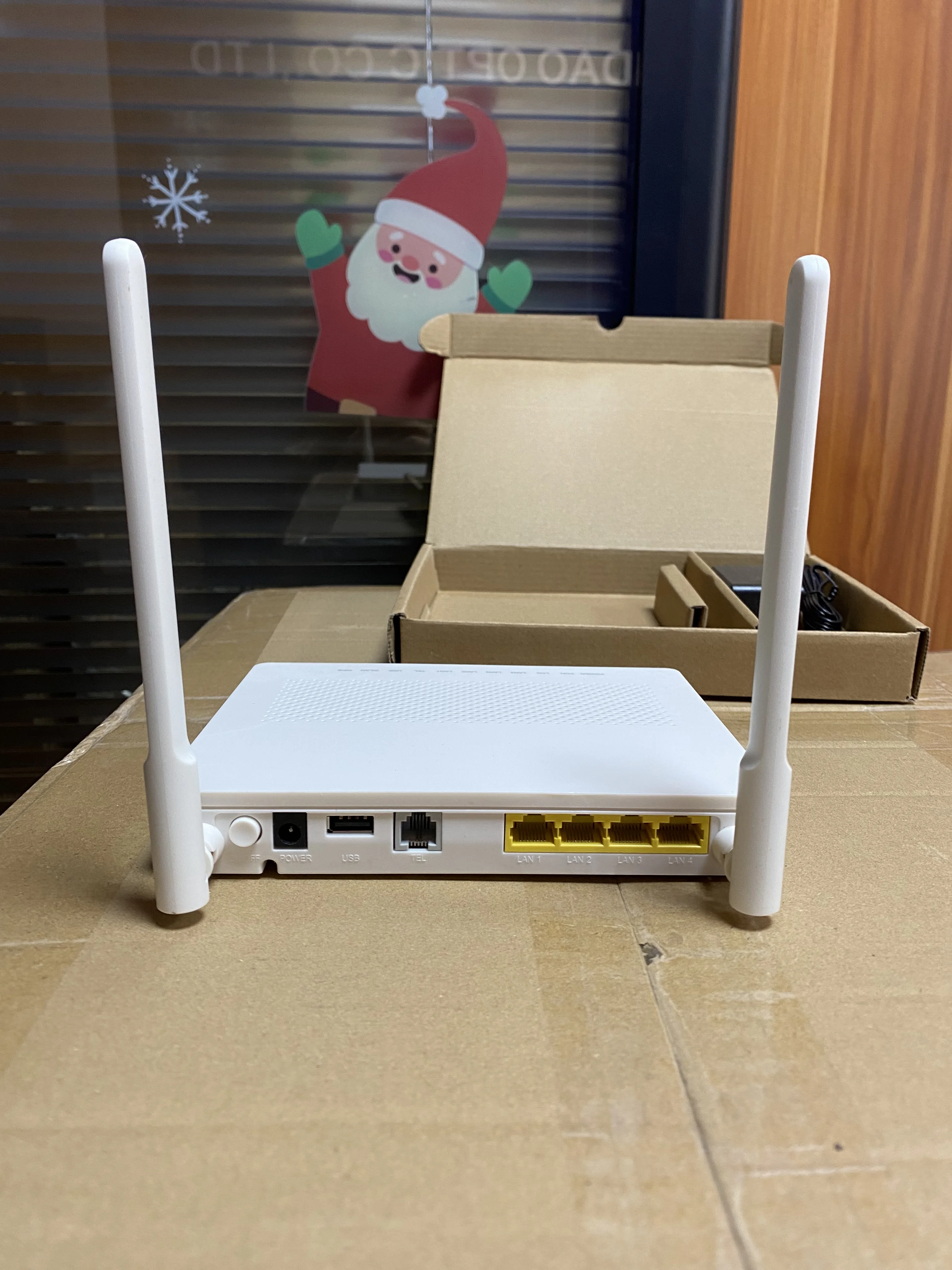 Huawei HG8546M 1GE+3FE+WIFI+POTS XPON ONU