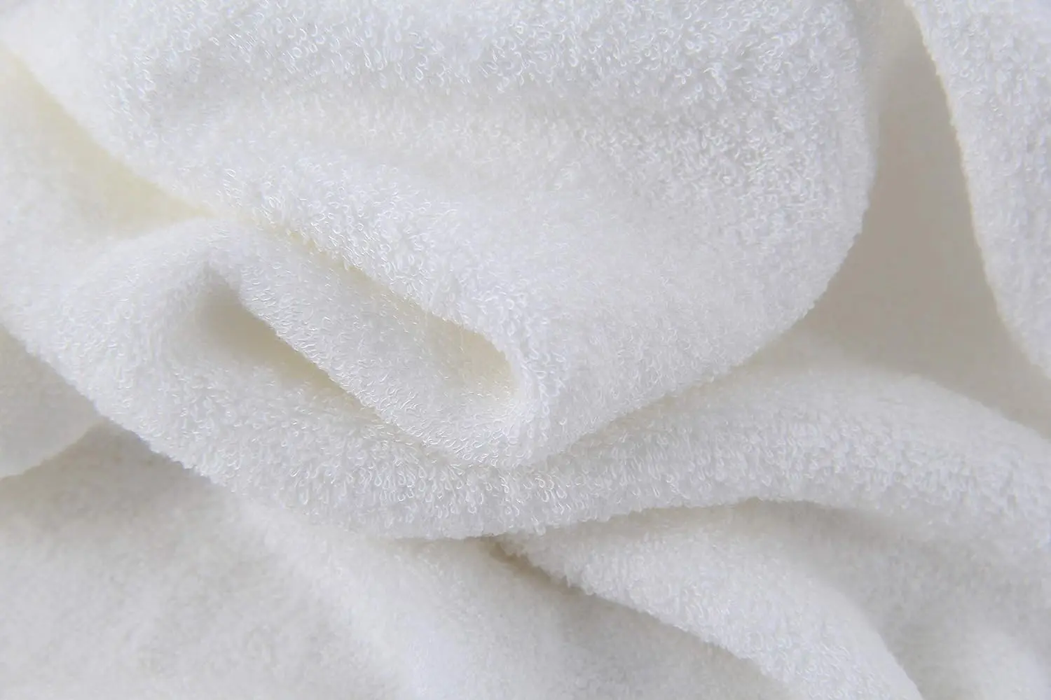 Simple White Soft Premium High Quality Thick Bath Towels for Adults Wholesale