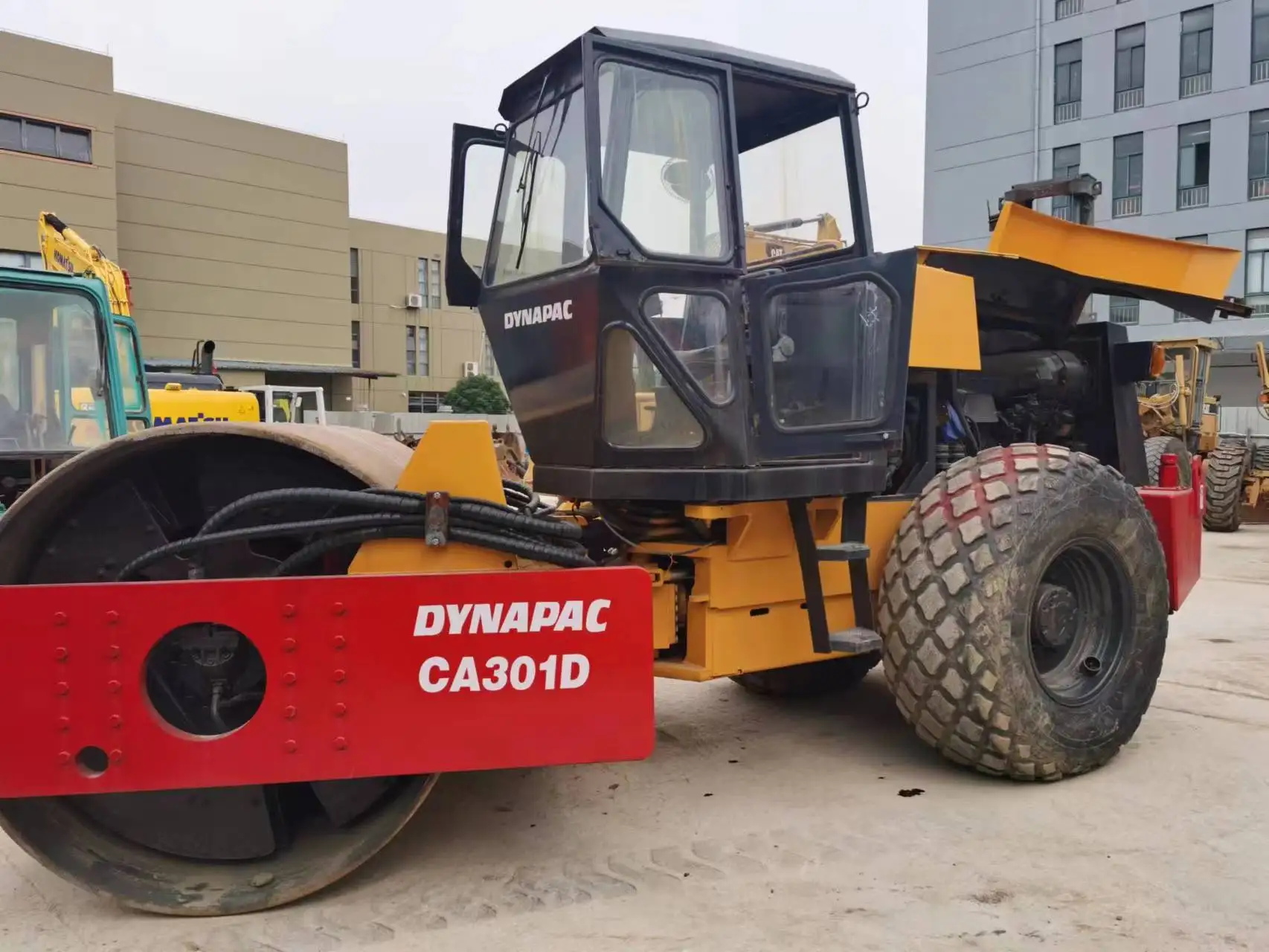 Used Road Roller Dynapac CA301D CA251D for Sale Double Drum asphalt Roller
