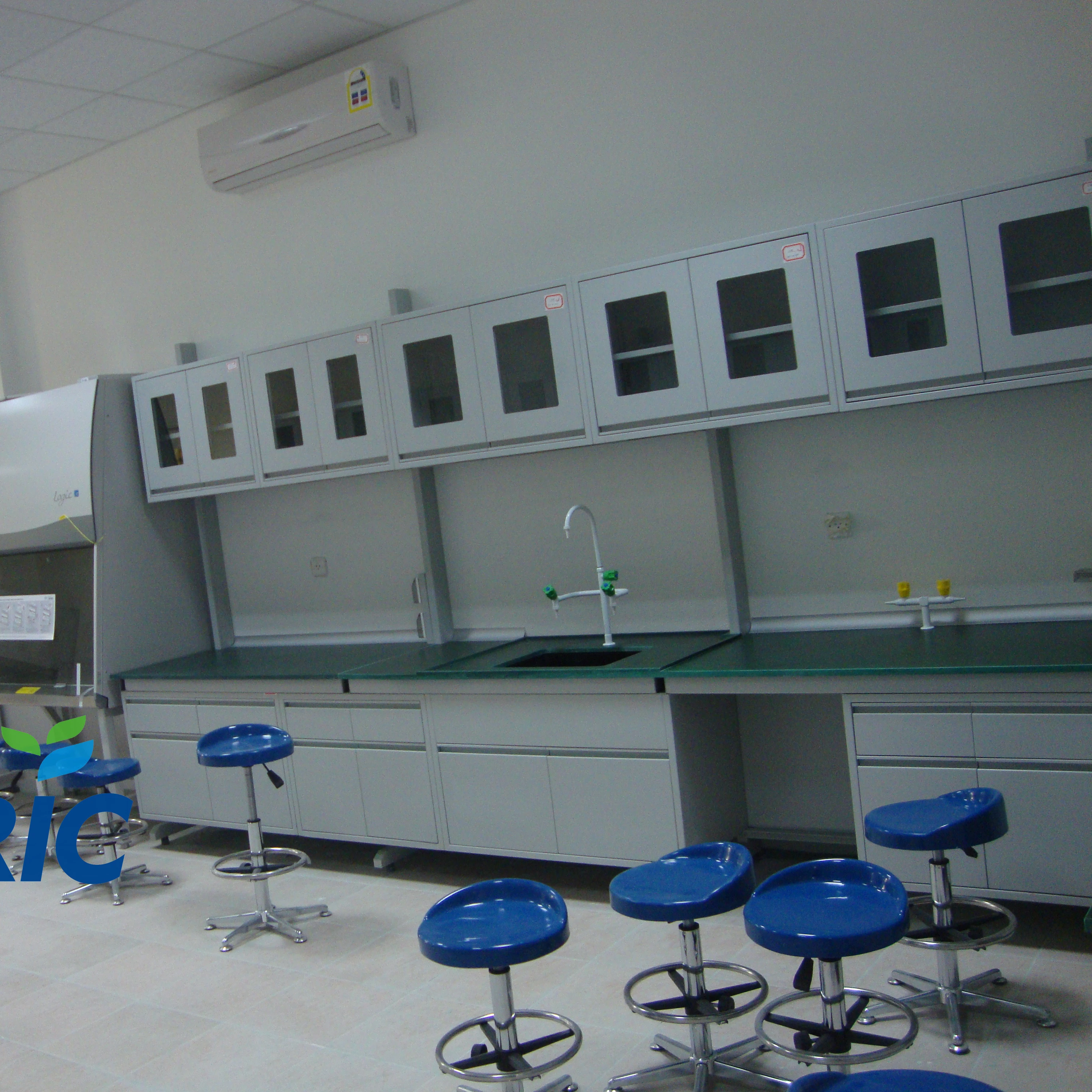 Manufacturer High Quality School Laboratory Equipment Lab Work Bench Table for Students Used