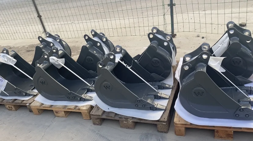 Hot Selling OEM NEW Excavator Rock Bucket Heavy Duty Bucket for Volvo ec55 ec210d ec210 ec290 ec220d