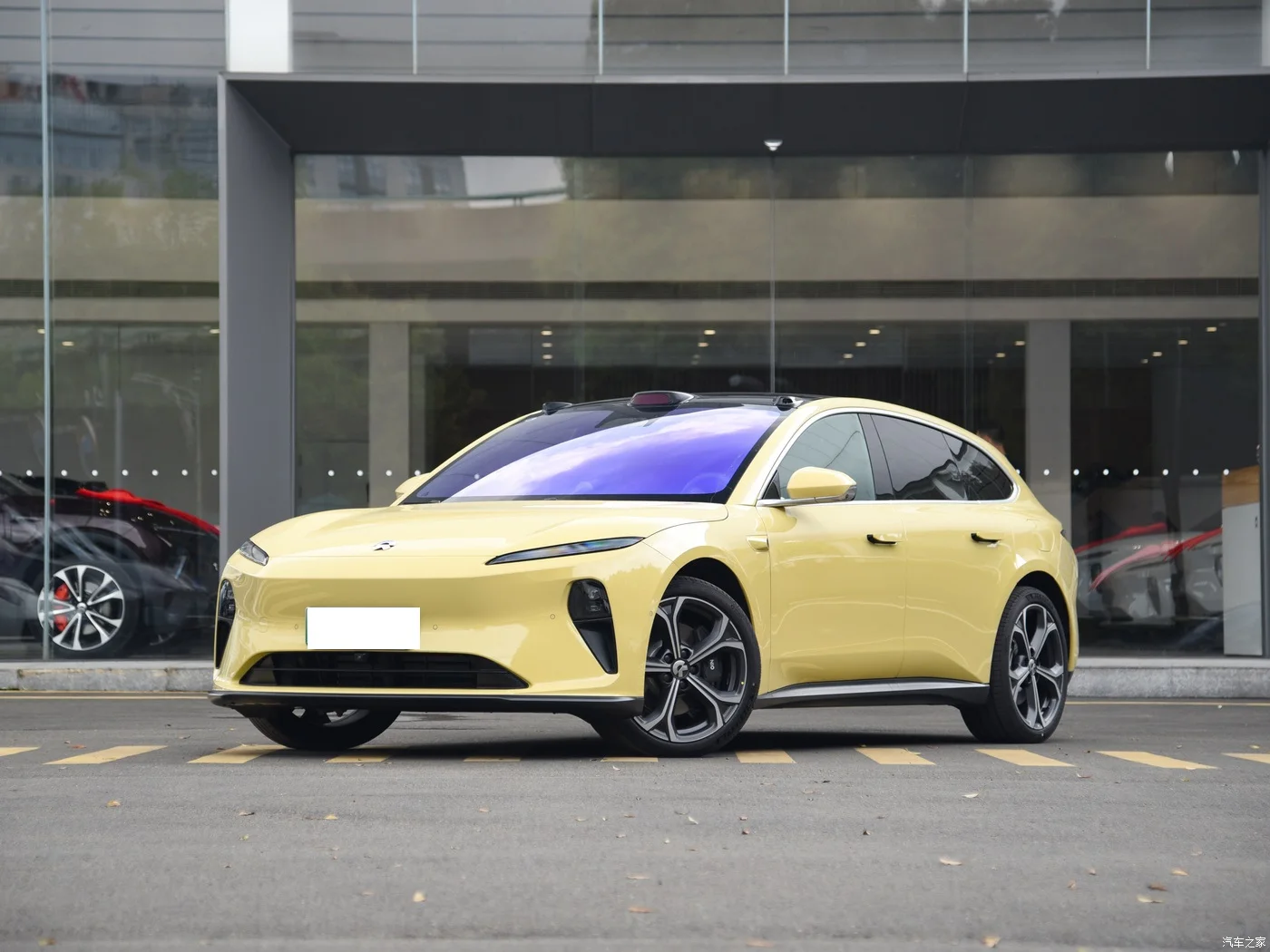 2024 Hot Sale Nio ET5T Weilai  Electric Car Luxury Pure Energy Vehicles 530KM 680KM High Speed EV Car
