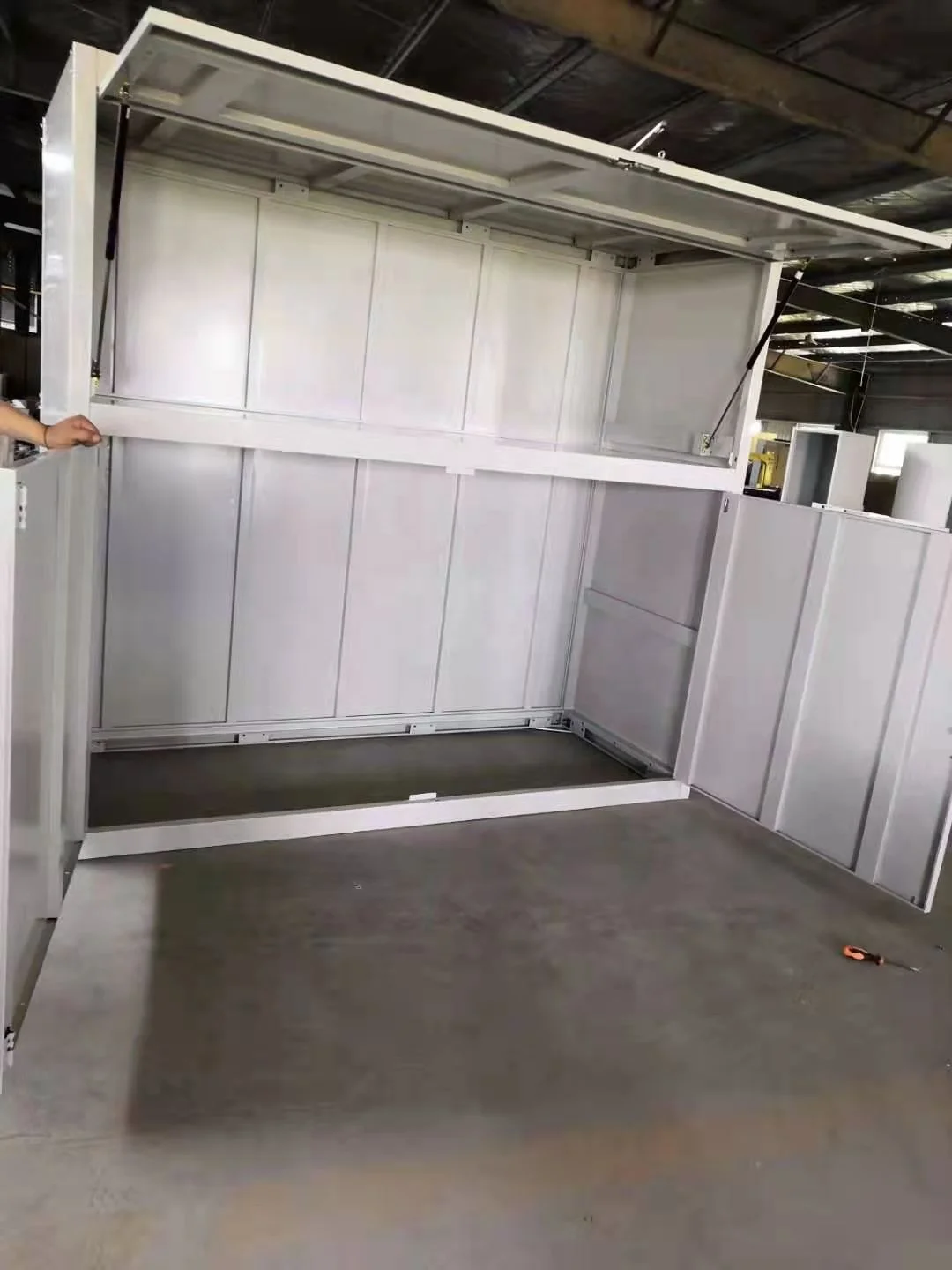 Best Heavy-Duty Steel Tool Box Welded Workbench Garage Storage Cabinets Customizable OEM Workshop Usage