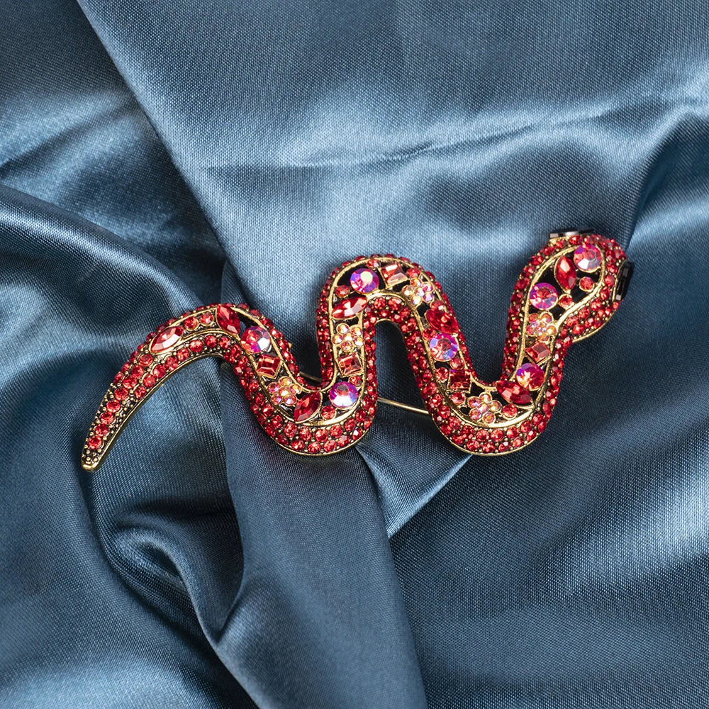 Wholesale Metal Snake Brooch Crystal Rhinestone Diamond Brooches For Women Men Garment Accessories