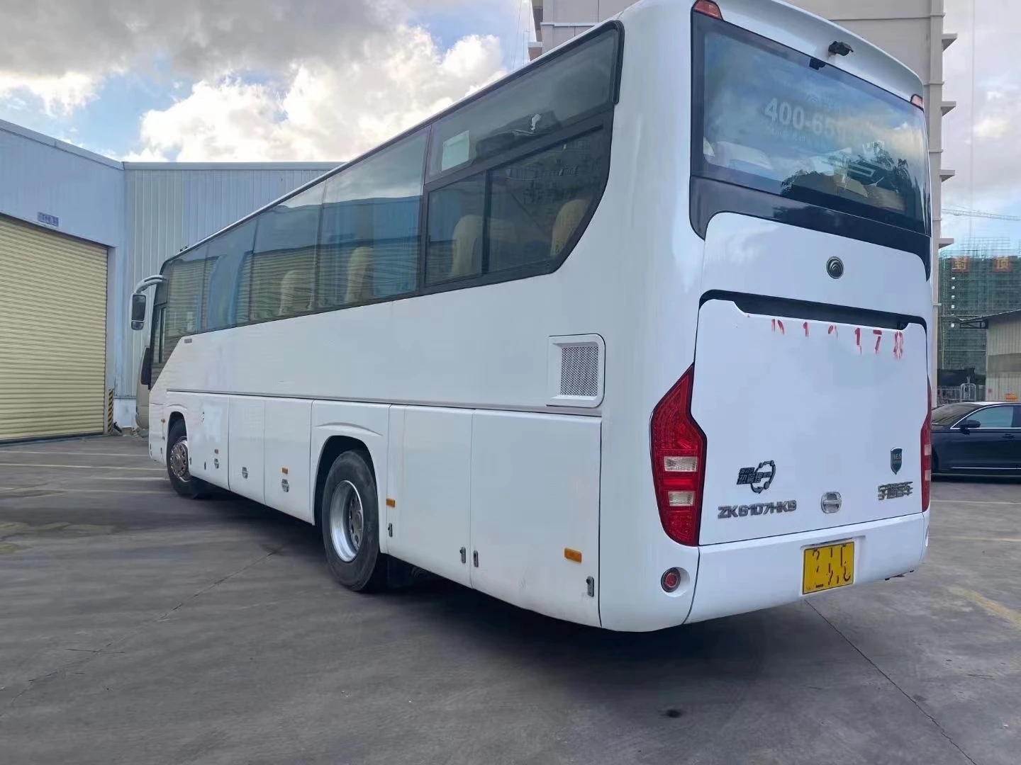 Free Shipping Yu~tong ZK6107 Used Bus 24-47 Passenger Capacity 16500kg Turbo WP7NG210E50 Engine Manual Gearbox HIACE Left Sale