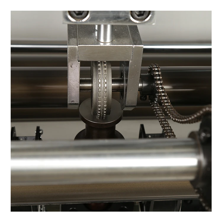 Automatic Ultrasonic textile fabric cutting spreading machine uilting Slitting Crosscutting Machine