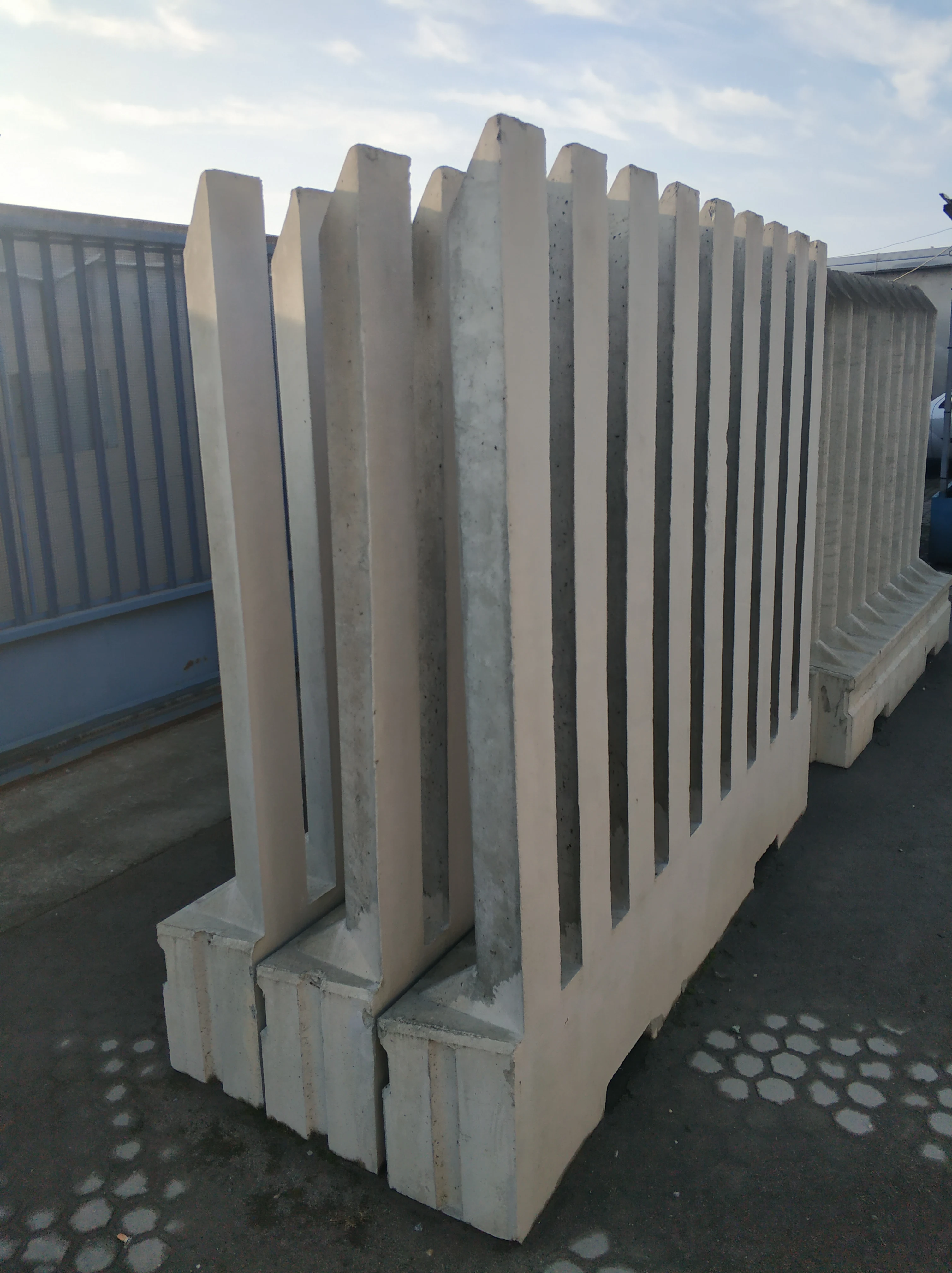 Advanced construction machinery molds, prefabricated concrete guardrail molds