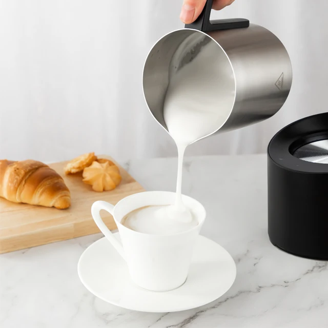 Wholesale Top Sale 2022 High Quality Automatic 120V Electric Milk Frother