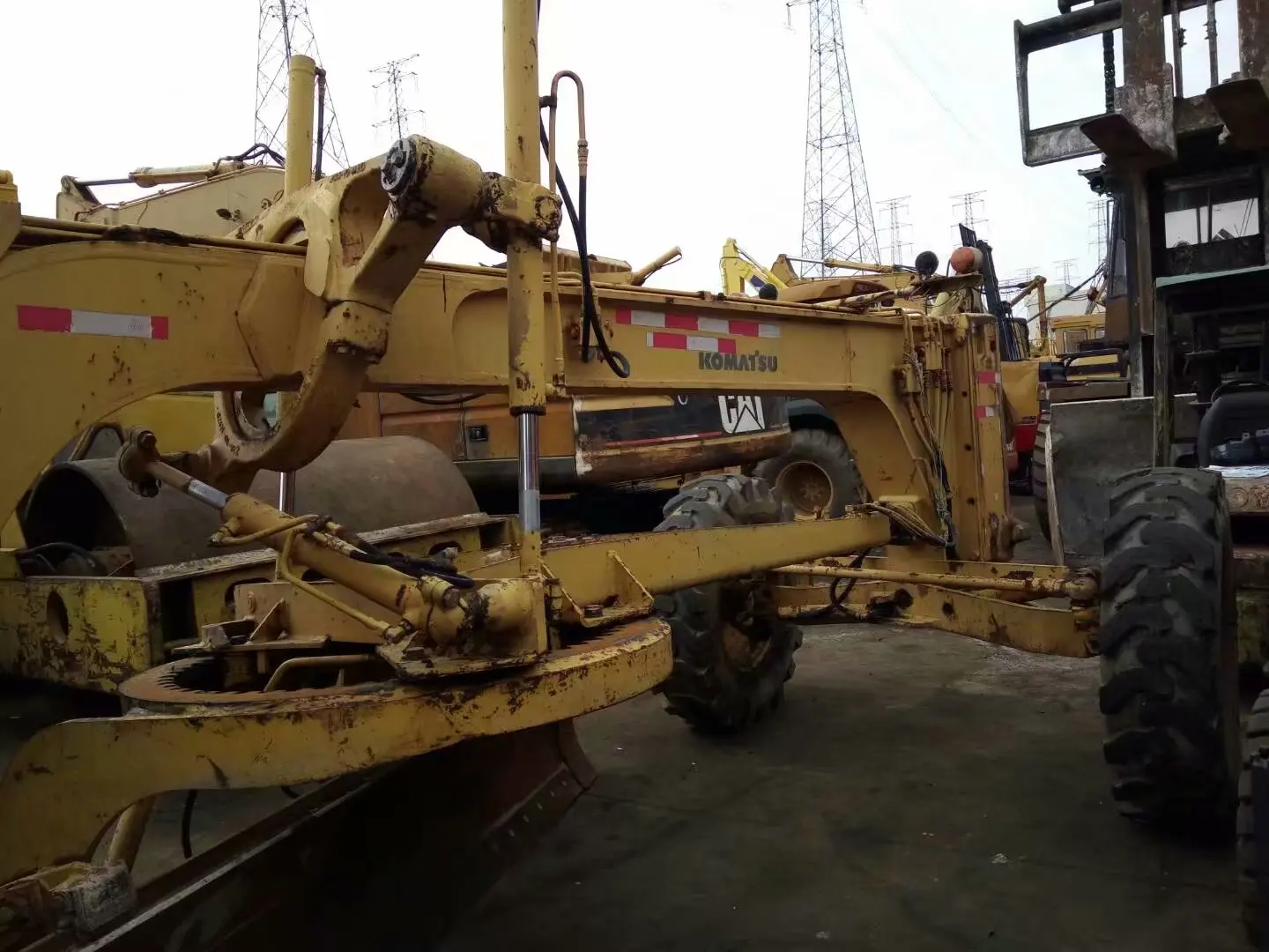 Original Japan Used Komatsu GD511A-1 Motor Grader in good condition and cheap price