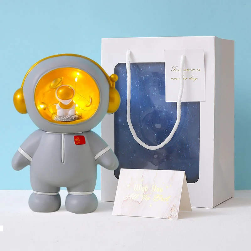 Hot sale new product Astronaut Lamp Decoration gift Saving pot for boyfriend birthday gift kids indoor lighting home decoration