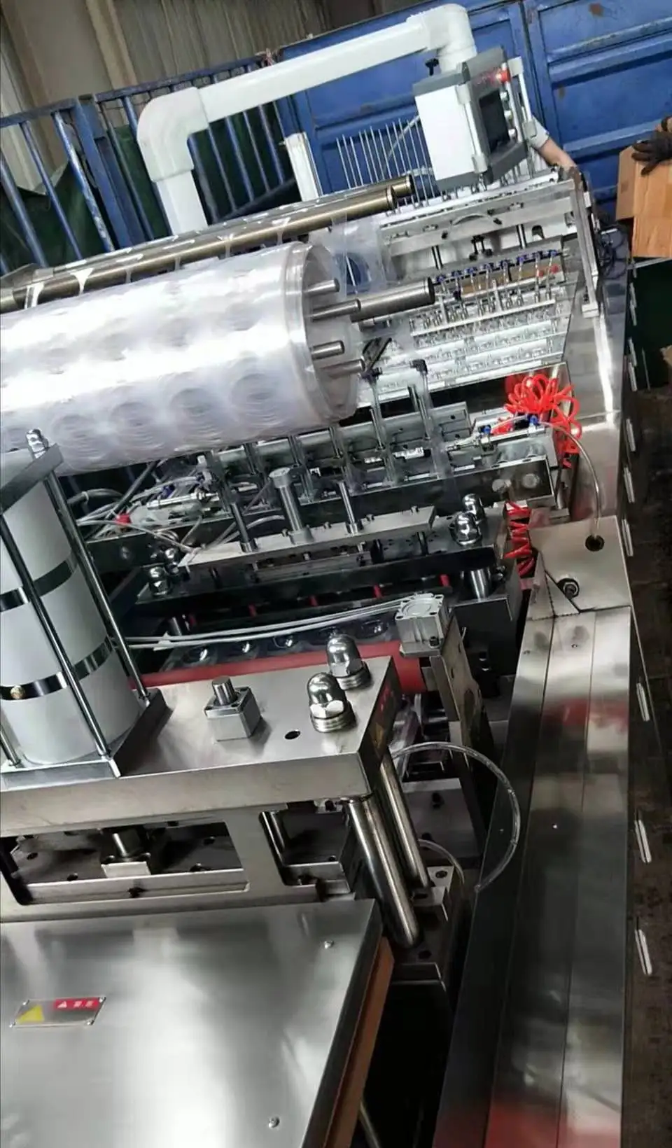 Automatic PVC blister paper card heat sealing packing machine for scrubber