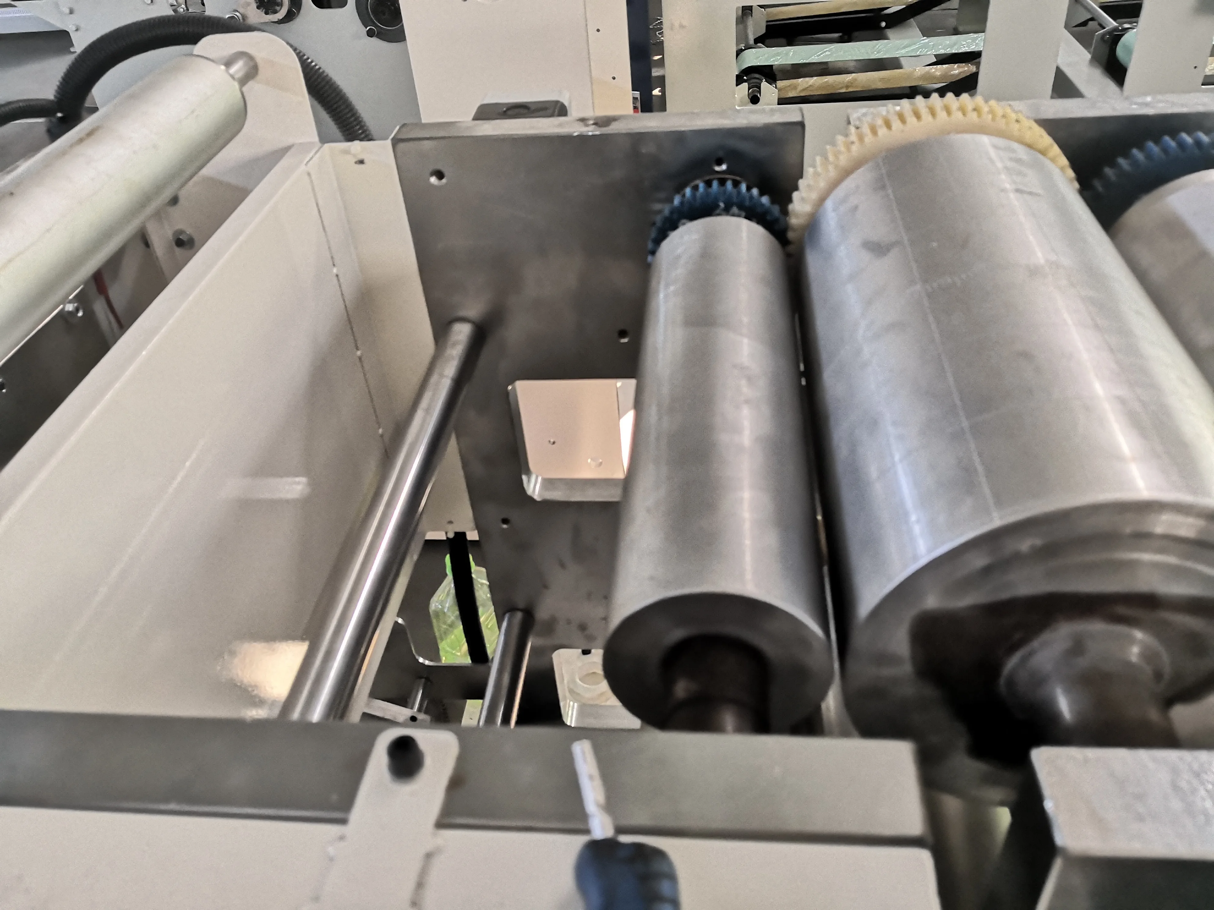 
New condition Small scale paper tissue printing folding full automatic napkin making machine 