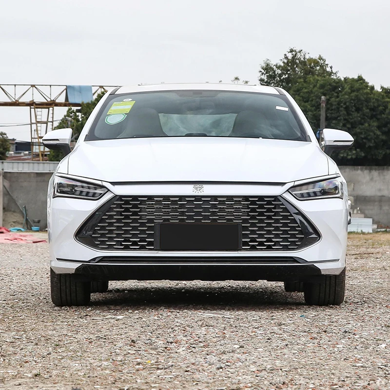Дешевая цена BYD Qin PLUS DM-i 2024 Honor Edition 120 км отличные автомобили EV для продажи
