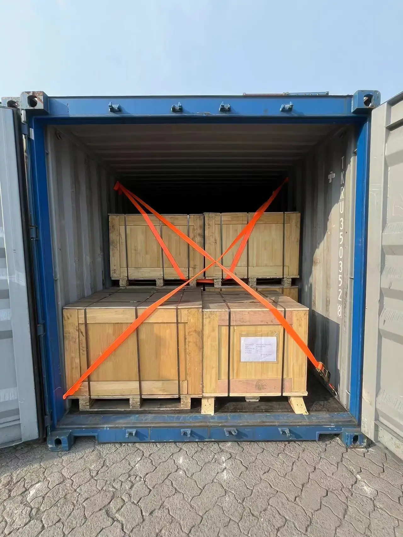 Die- molded  fine-grained high density  high mechanical strength graphite block