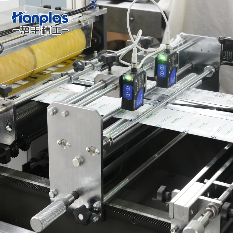 Медицинская машина для производства упаковочных мешков крафт-бумага ламинированной пленки 3 стороны уплотнения мешок делая машину