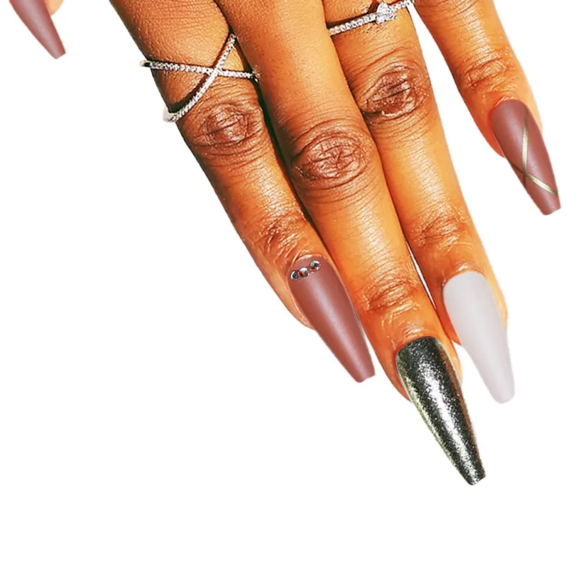 Искусственные ногти фиолетового цвета и лазерного дизайна, набор для маникюра в салоне