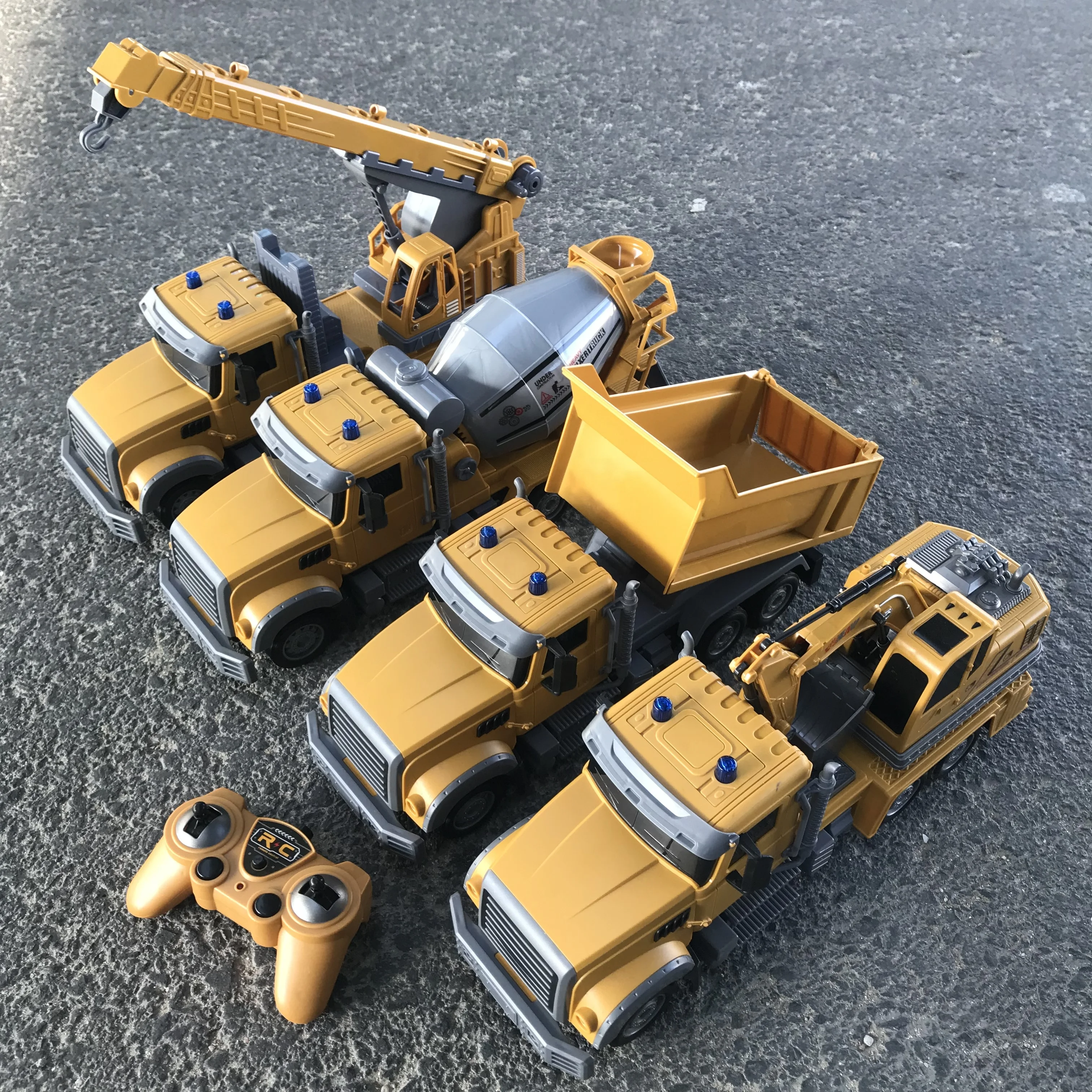 Senco Engineering Toy City Series Construction Dump Truck Plastic Cargo Vehicle with Trailer