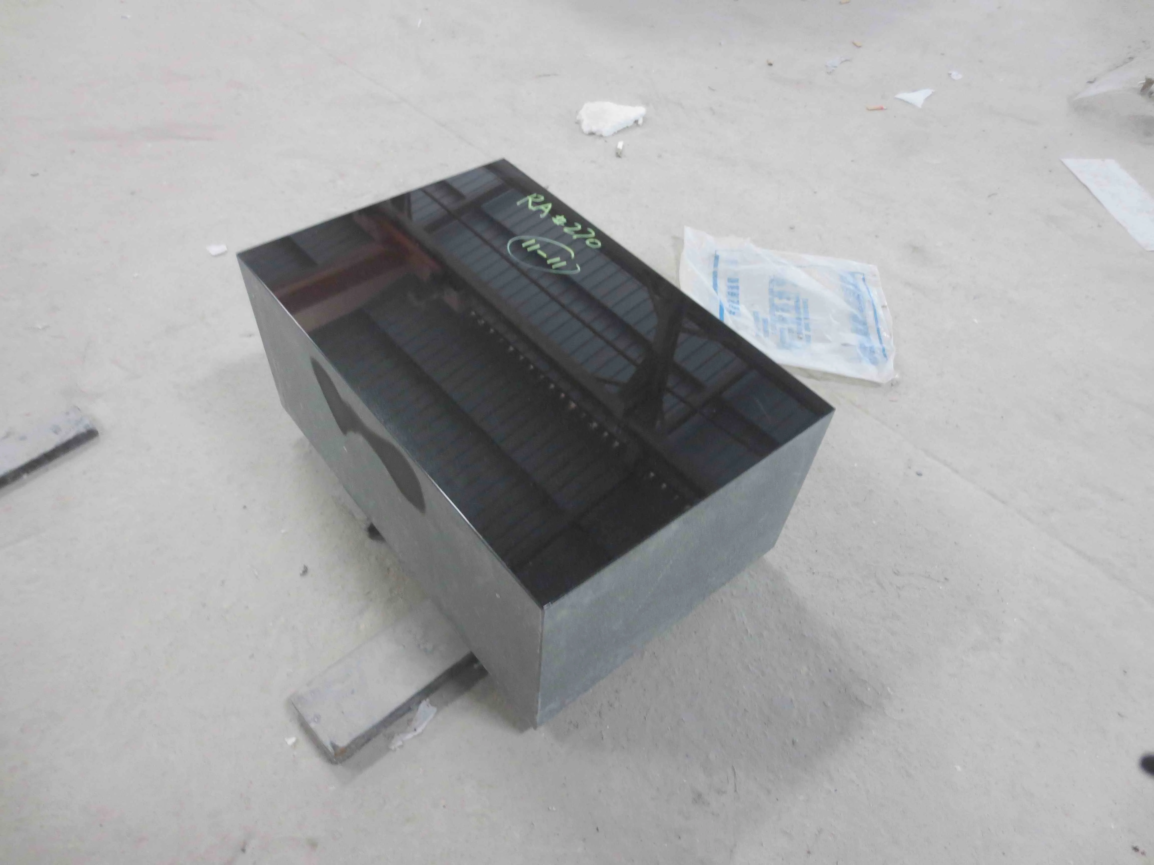 Wholesalers Absolute Black Granite Monumental Tombstone Flats Markers Blank Headstone