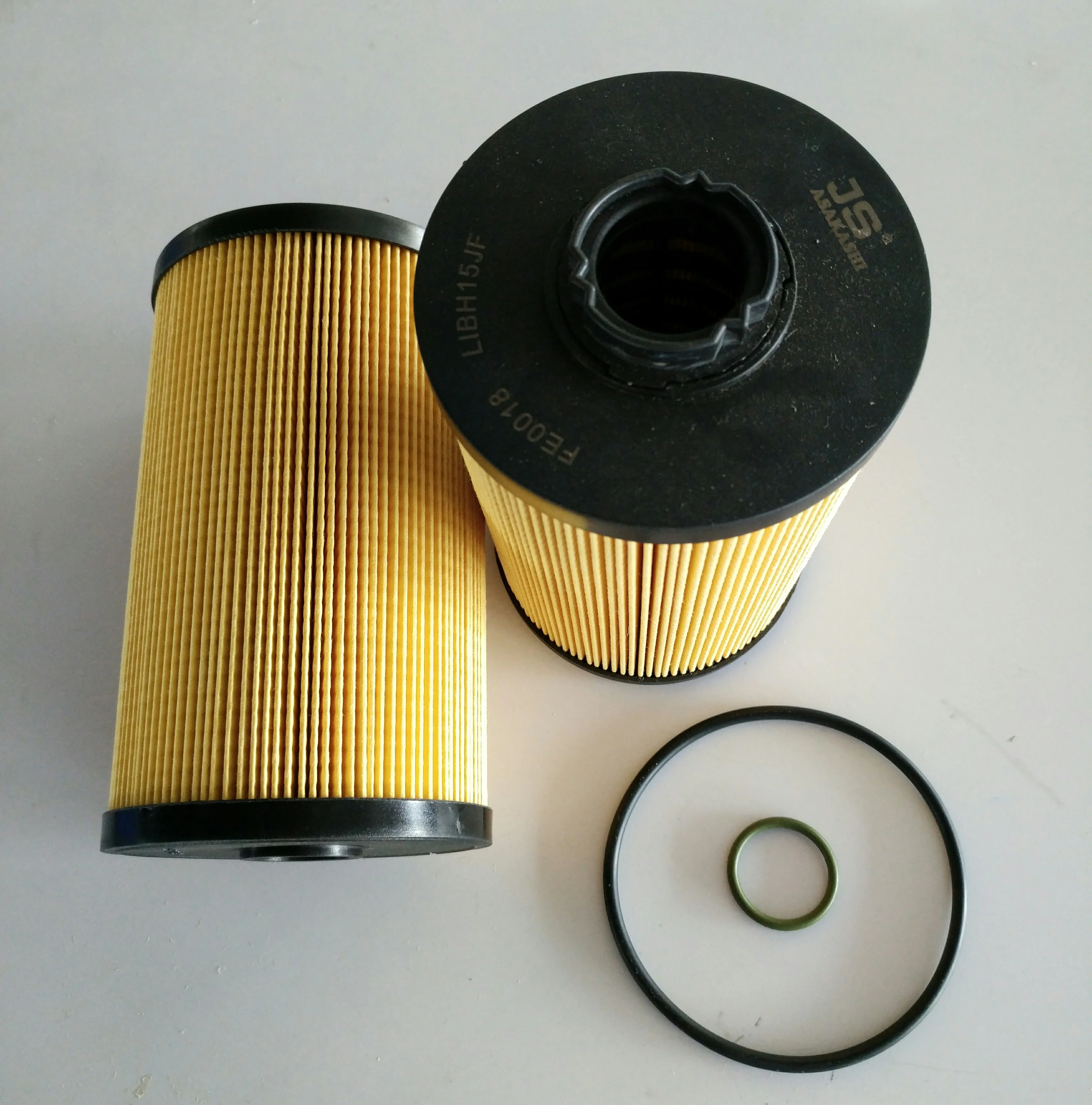 4676358  Excavator Diesel Engine Fuel Filter 4649267  4676385