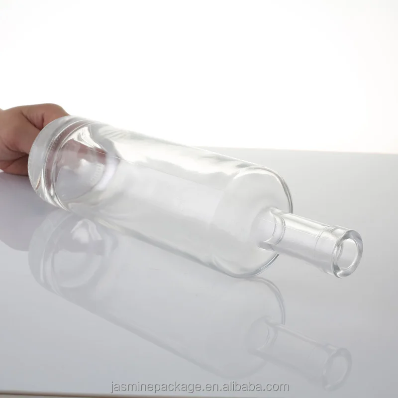 Creative Design Long Neck Transparent High Capacity Crystal Wine Bottles 750 Ml Glass Screen Printing Juice Bottle Beer Bottle