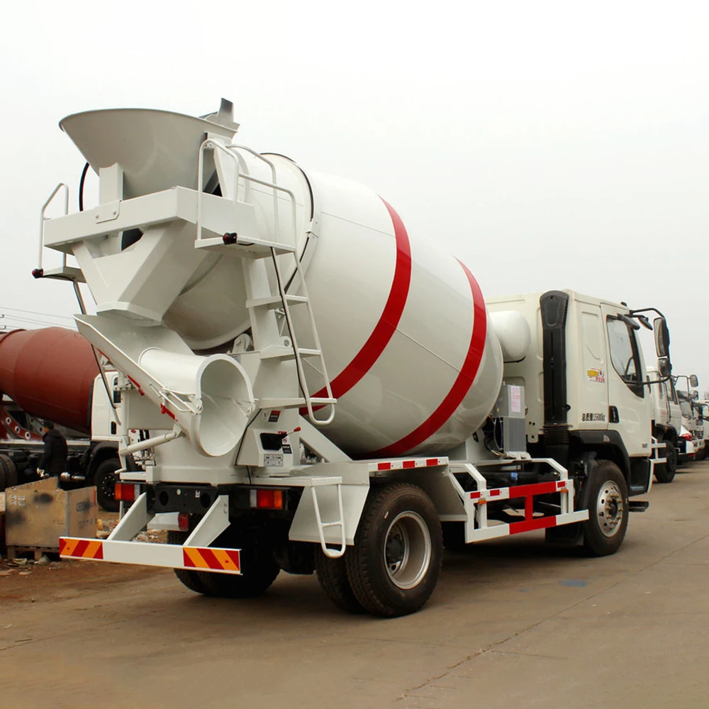 2017 Dongfeng 6 cubic meter cement mixing truck in good condition at a reasonable price