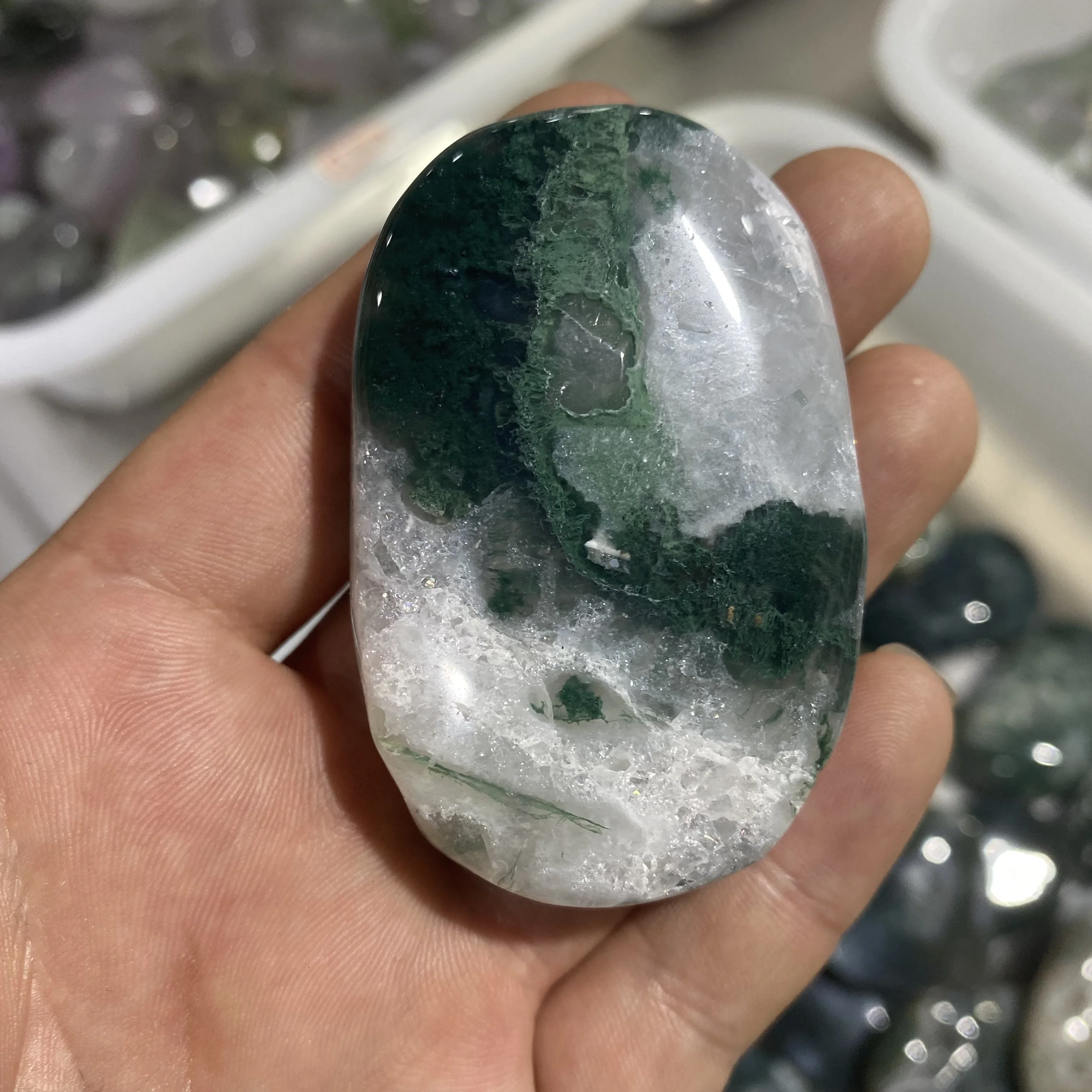 Wholesale Natural Gemstone High Quality Quartz Stone Moss Agate Palm For Decoration