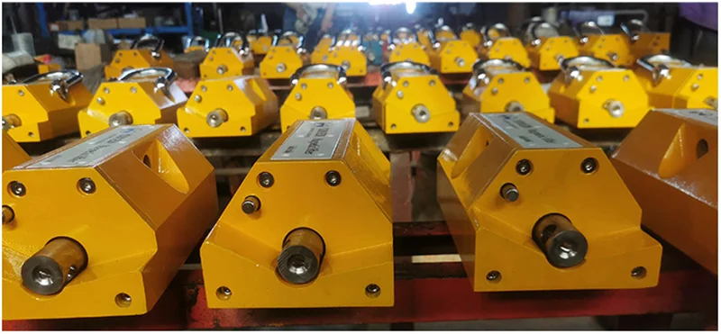 OEM PML 100 kg to 20 ton Super Strong lifting magnet lifter V-shape  3.5 Times Safety Rate Powerful Permanent Magnetic Lifter