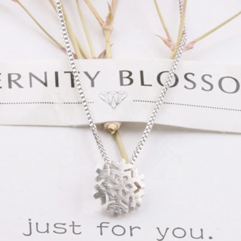 Cheap Jewelry Online Snowflake Christmas Brass Choker Jewelry Gift Zircon Snake Chain Necklace