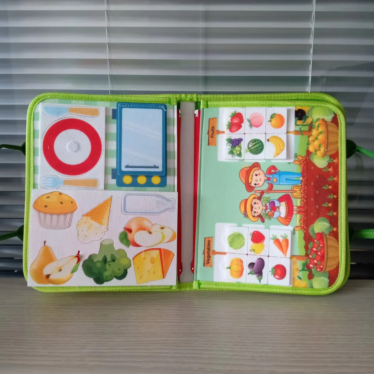 Green Zoo Reusable Drawing Pads Toddlers Activity Toys Felt Busy Board for Child Gifts