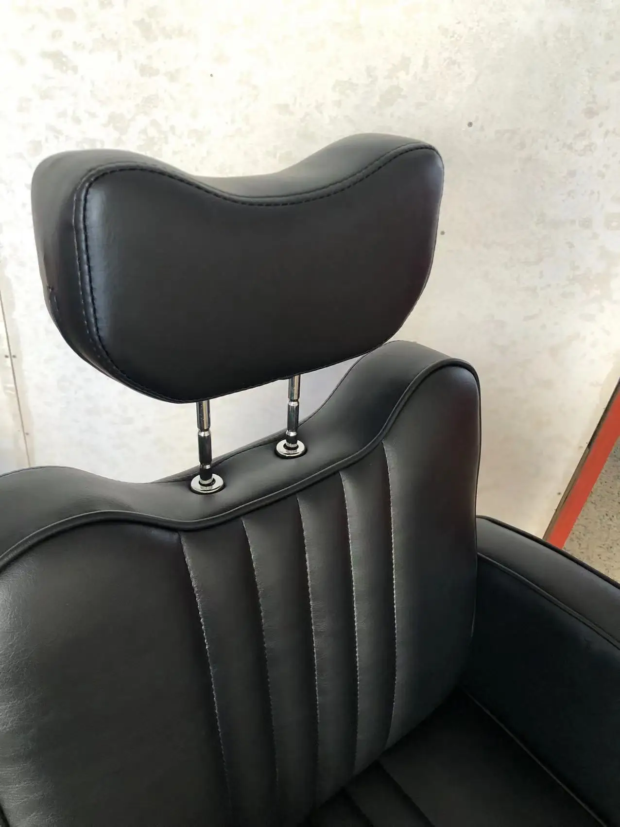 2023 Latest French Style 10 Years Warranty Black hydraulic Chair Hair Salon Styling Chair Purpose Chair