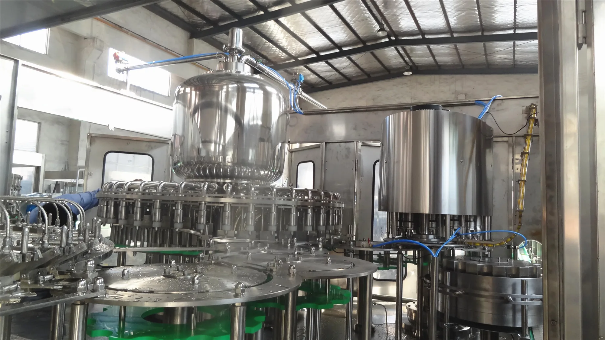 Best Selling CE Standard Fruit Juice Concentrate Machine Bottle Filling Machine Price Lemonade Production Line