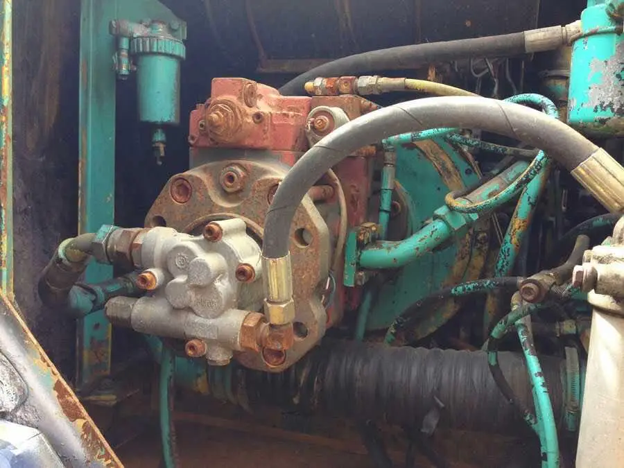 Used Japan original  Kobelc* SK120-3 13 Ton hydraulic crawler excavator in good condition and low price for sale