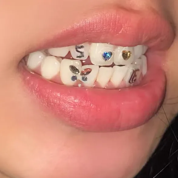 Free glue supply crystal dental use teeth decoration crystal Tooth Gems Crystal for salon/clinic