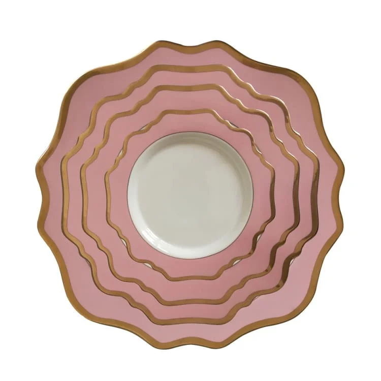 INT Tableware hot sale black with gold rim porcelain dinner sets luxury sunflower wedding dinner set