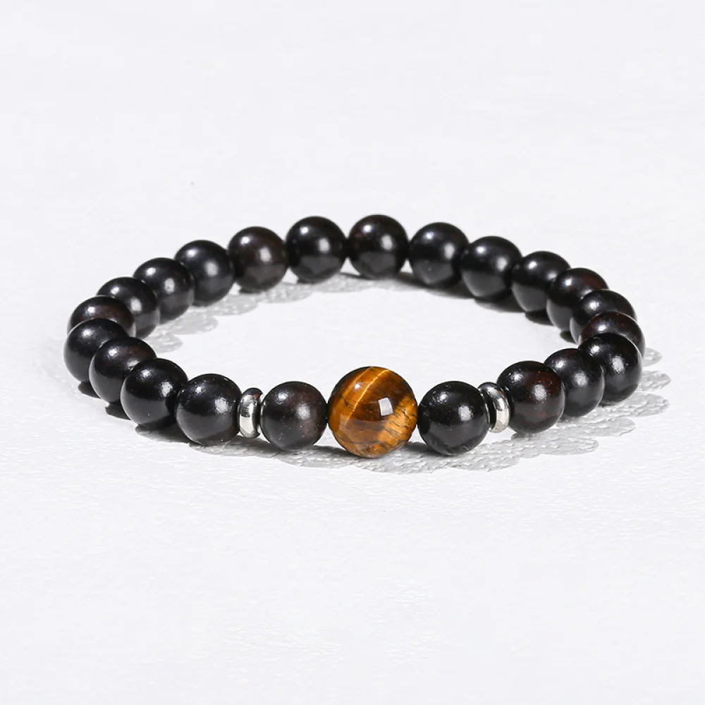 Женский браслет из натурального дерева