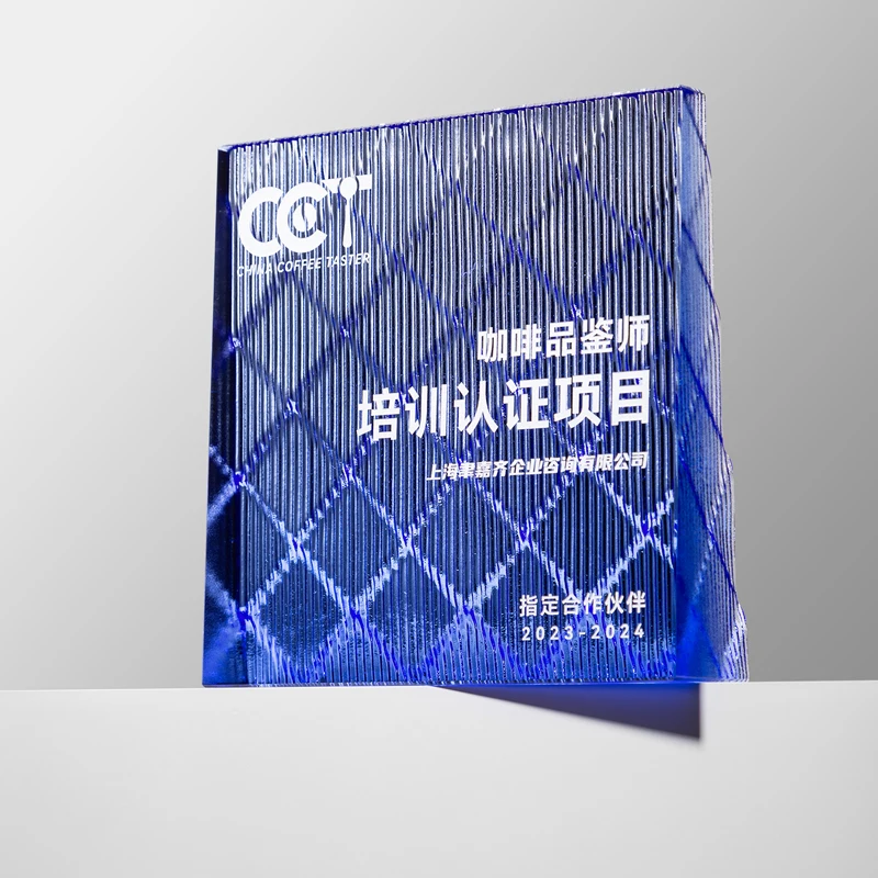 Hot Sale Custom Creative Design Logo Business Gifts Solid Glass Crystal Awards square glass crystal Trophy