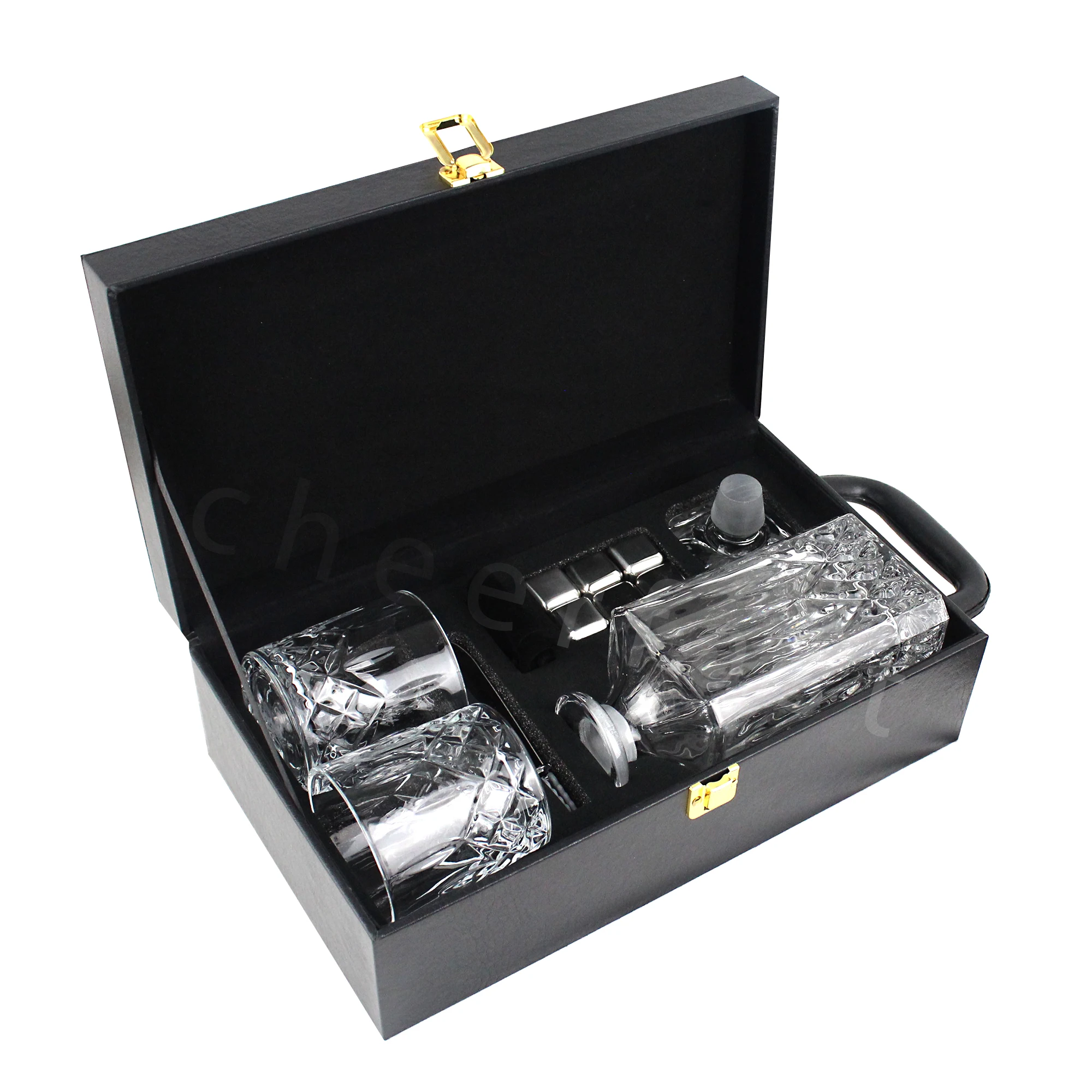 Sample Order Support Cover Whiskey Decanter With 2 Piece Exquisite Glasses Pu Leather Box Set 750Ml Whiskey Decanter Set Gift