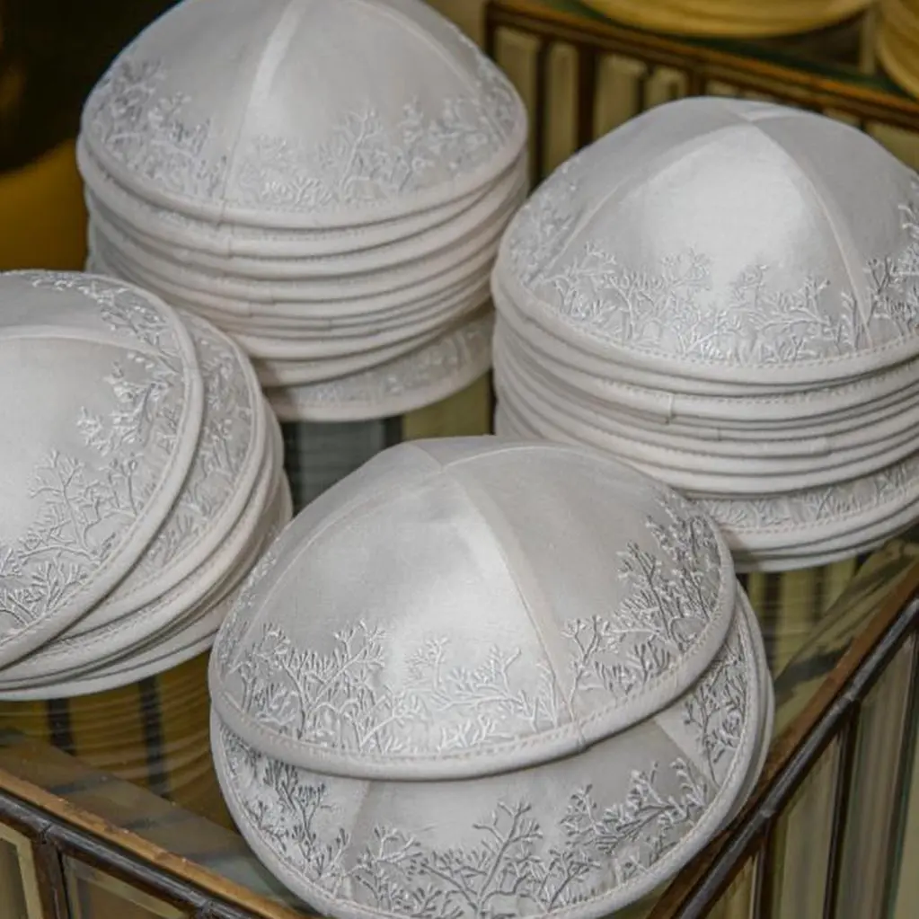 Hand Knitted Crocheted Wholesale Kippah Linen Men Women kippah Hat Jewish Linen Deluxe Jewish Kippah Yarmulke Kippot