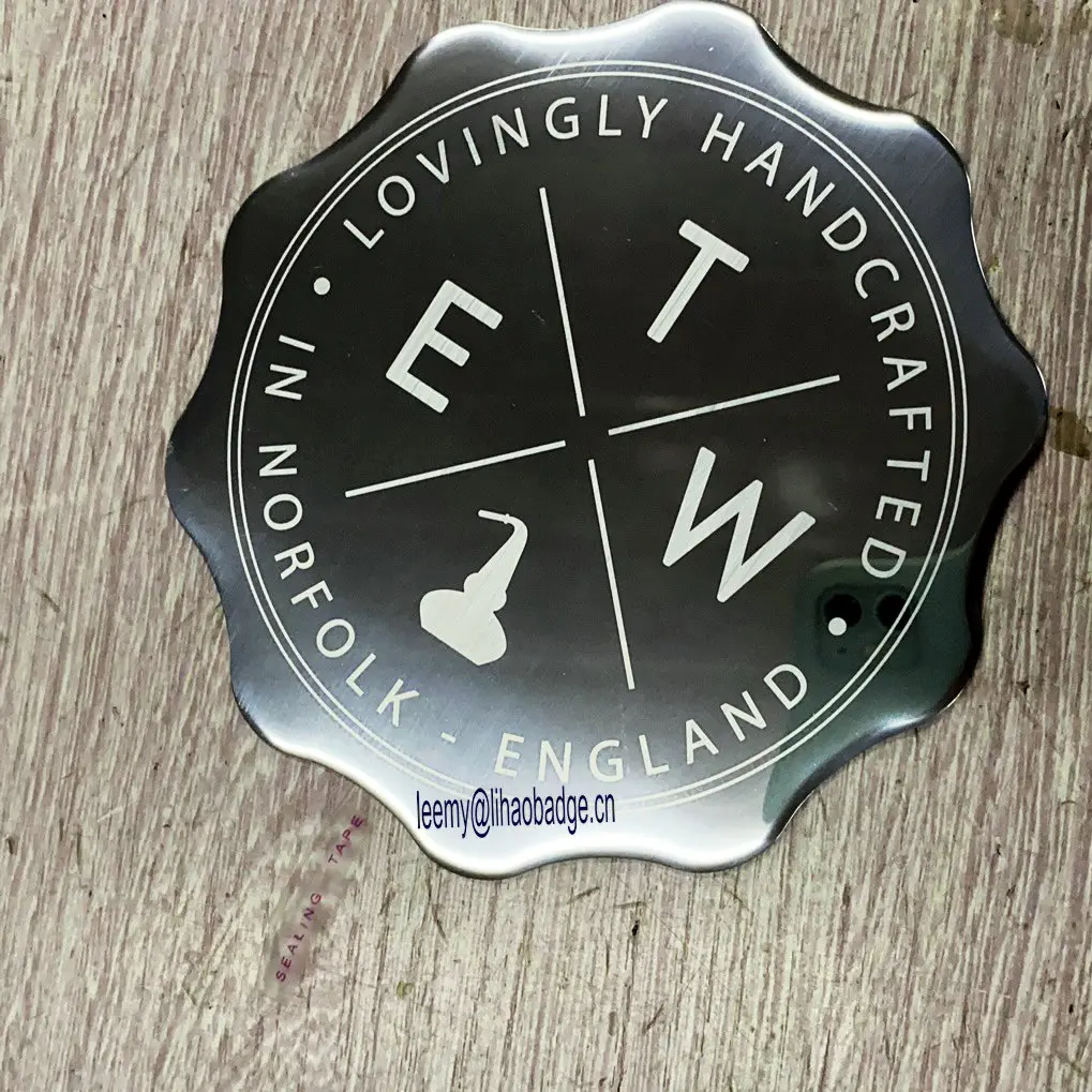 glossy shiny gold silver aluminum metal packing label custom wine bottles label wax seal sticker