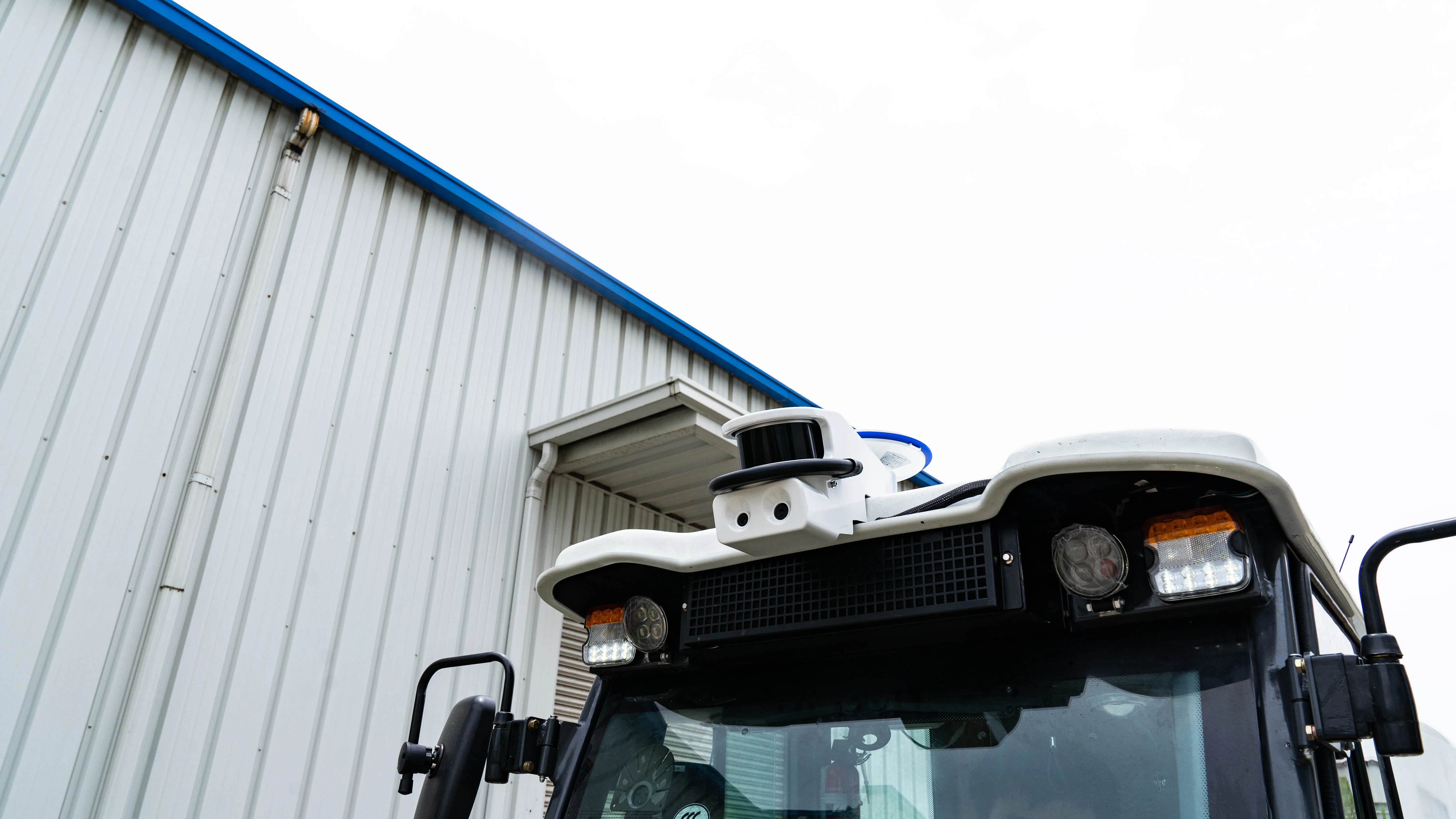 Manual mode & autonomous mode brushes cleaning machine road sweeper