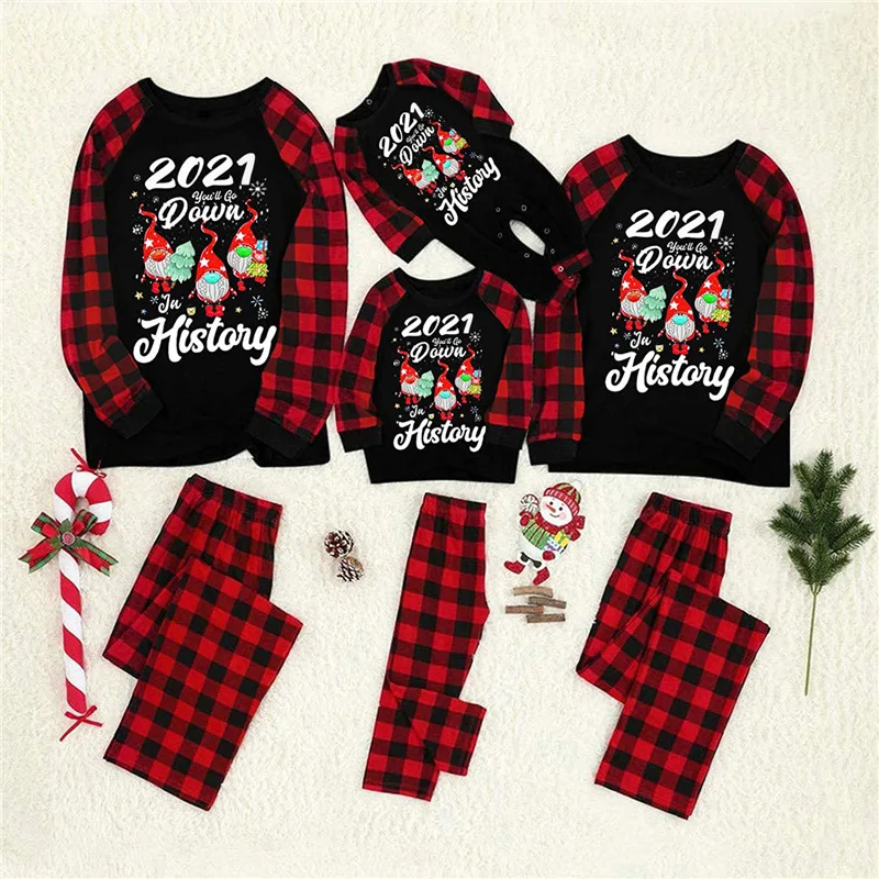 New Elk Print Parent Child 2021 Christmas Pajamas Sleepwear Parent-Child Suit Nightwear Suits Combo Christmas Family Pajamas