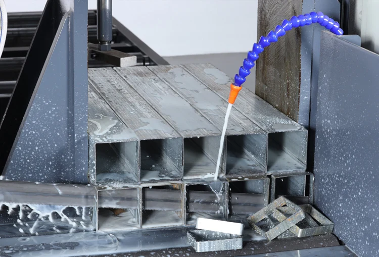 Iron cast construction China LETIPTOP precision metal cutting Band Saw machine