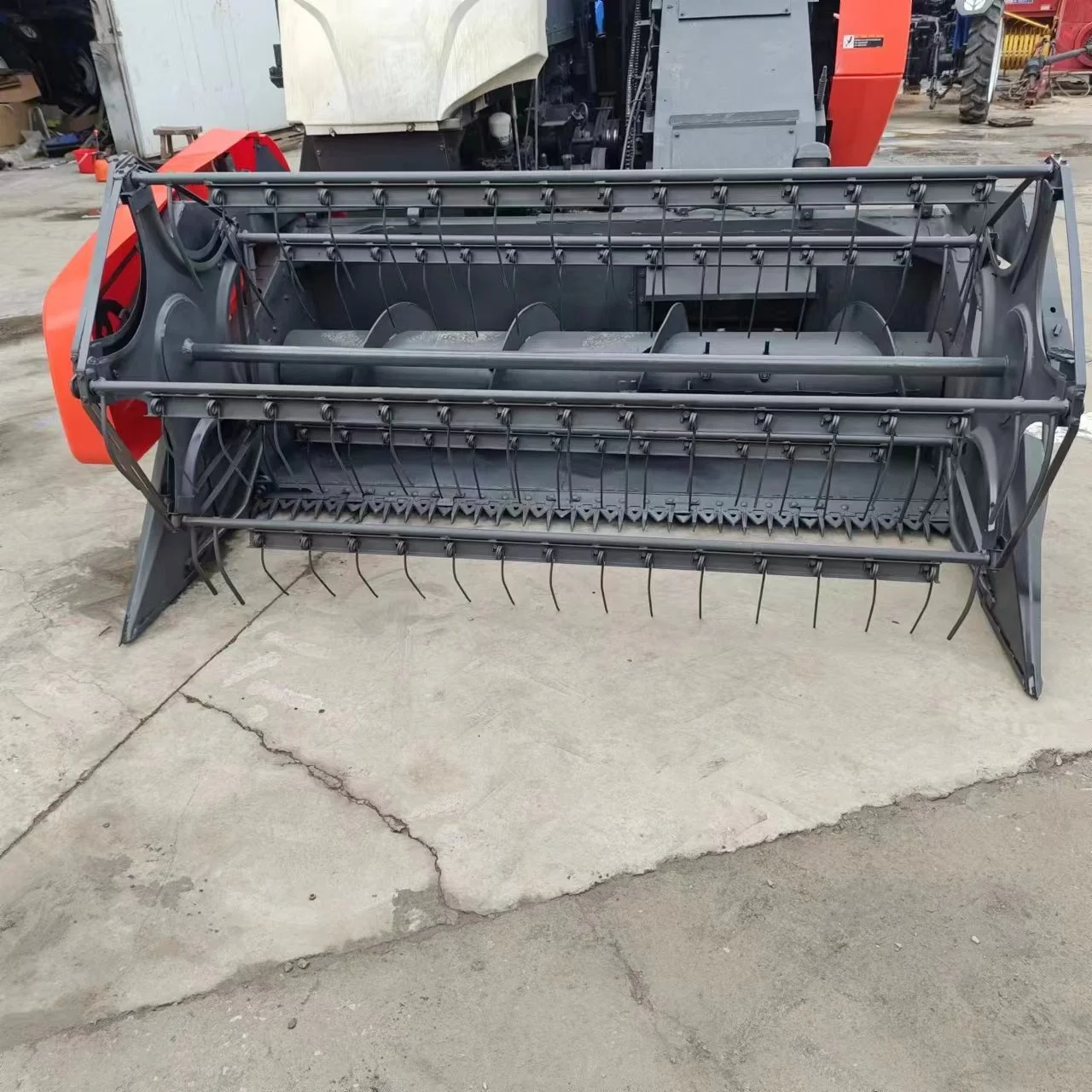 low price Japan used KUBOTA PRO988Q rice wheat corn combine harvester with cabin