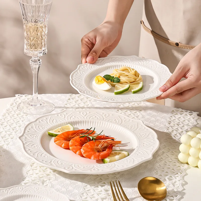 European Plain White Relief Round Home Luxury Porcelain Commercial Tray Embossed Ceramic Plate