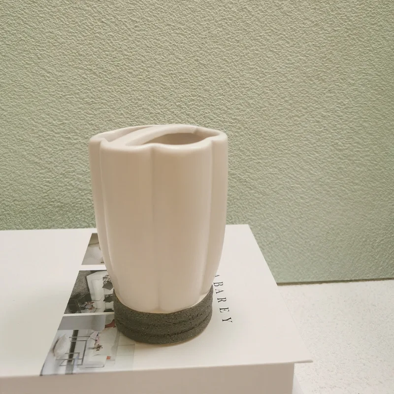 White Lotus Design Luxury Ceramic Bathroom Accessories Lotion Pump Bottle Toothbrush Holder Tumbler Cup Soap Dispenser