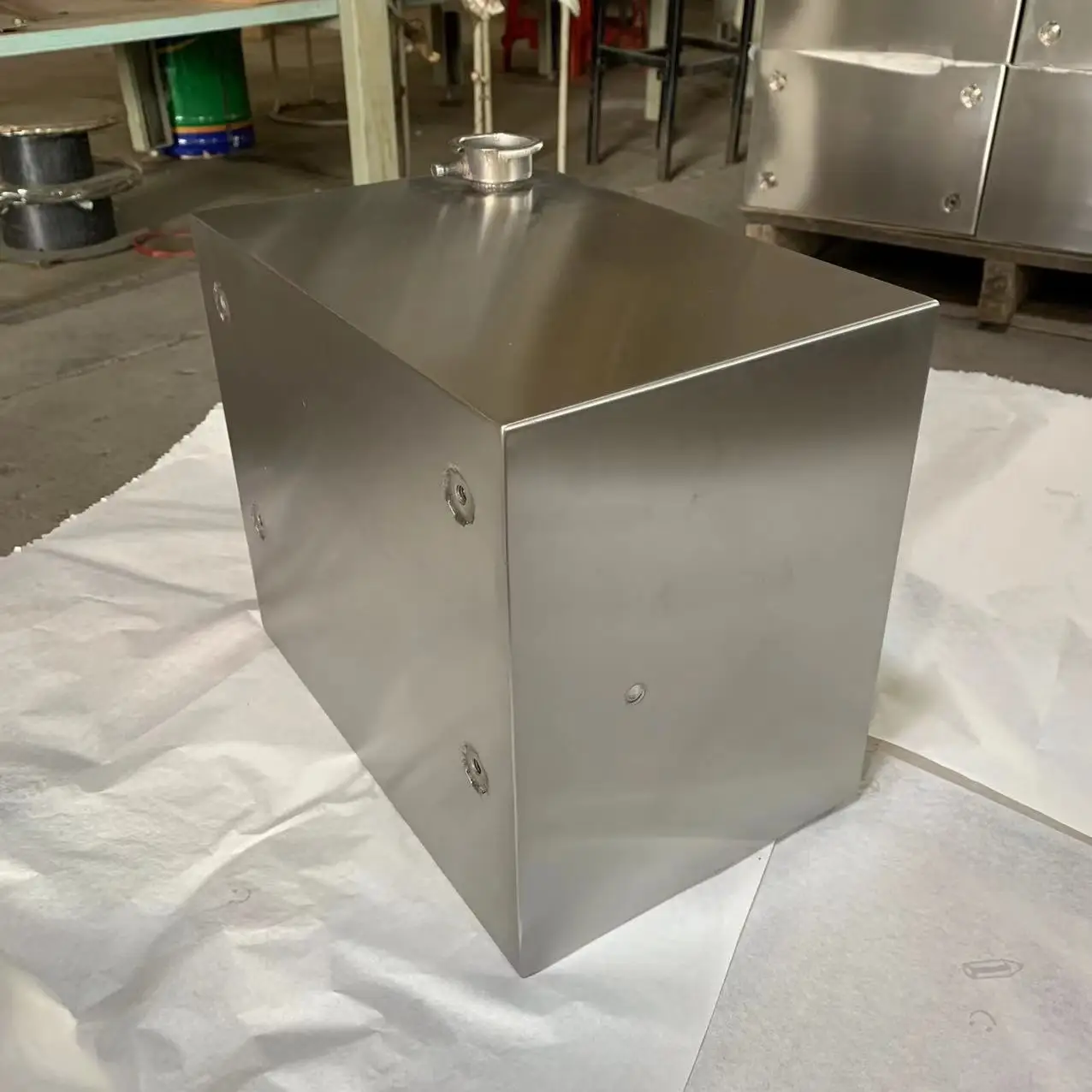 Custom OEM water tank sheet metal fabrication service sheet metal stamping and bending services