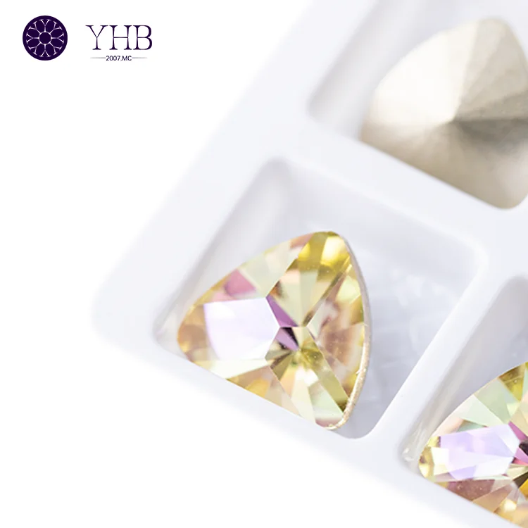 Popular Triangle Glass Rhinestones Point Back Crystal Fancy Stone Wholesale Loose Crystal Beads For Jewelry