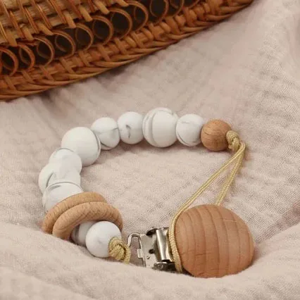 Wholesale Customization Printed Letters Wooden Rings Colorful BPA Free Silicone Beads Chain Baby Pacifier for Infant Children
