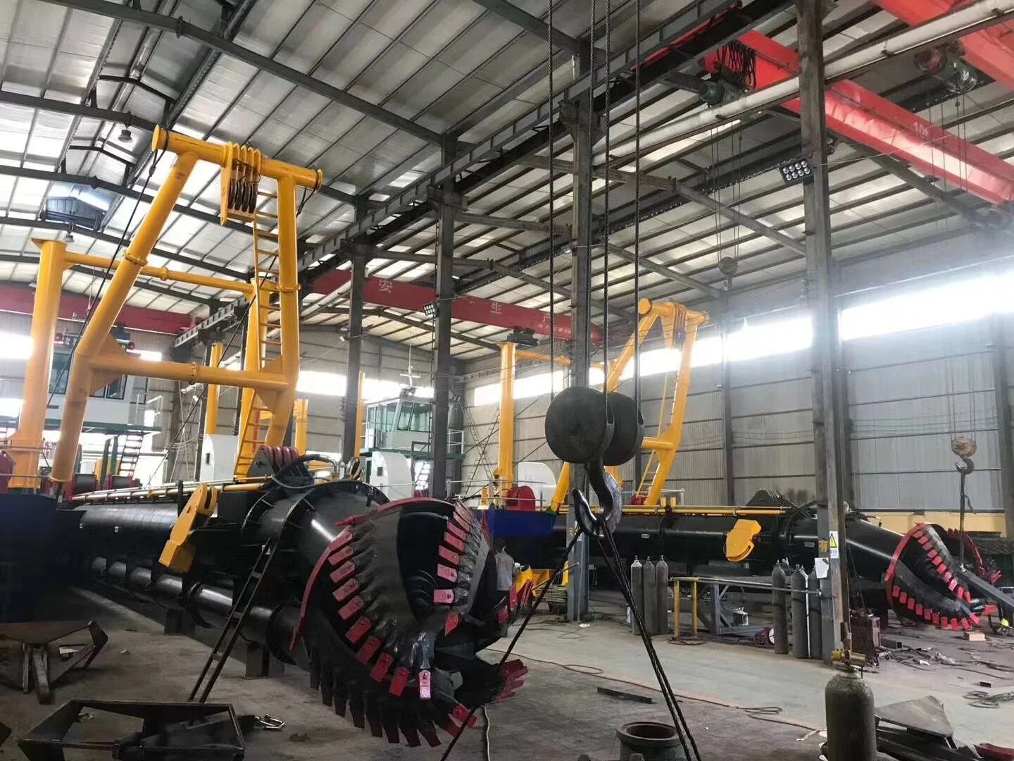 Дешевые цены на земснаряд резак всасывания песка дноуглубительные