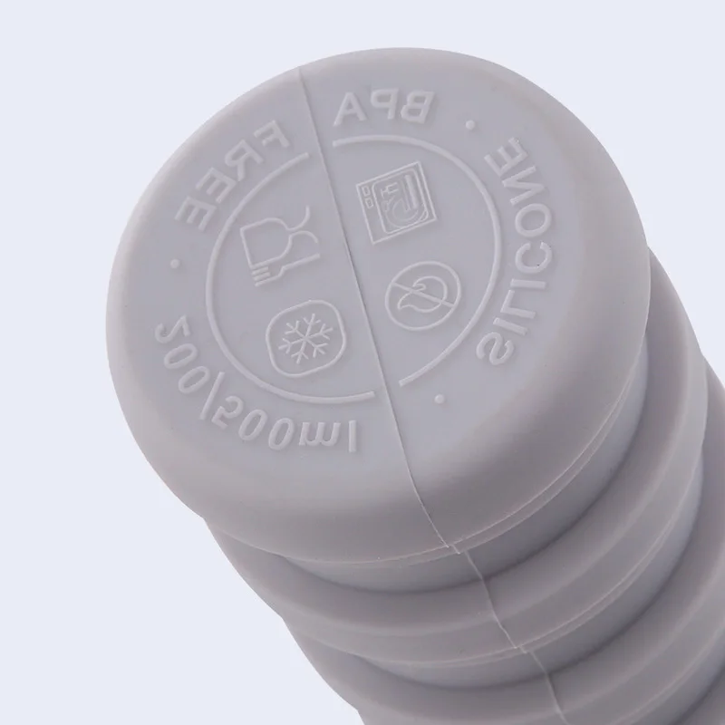 Factory Supplier Wholesale Foldable Water Bottle 480ml Folding Silica Gel Portable Water Bottle For Sport